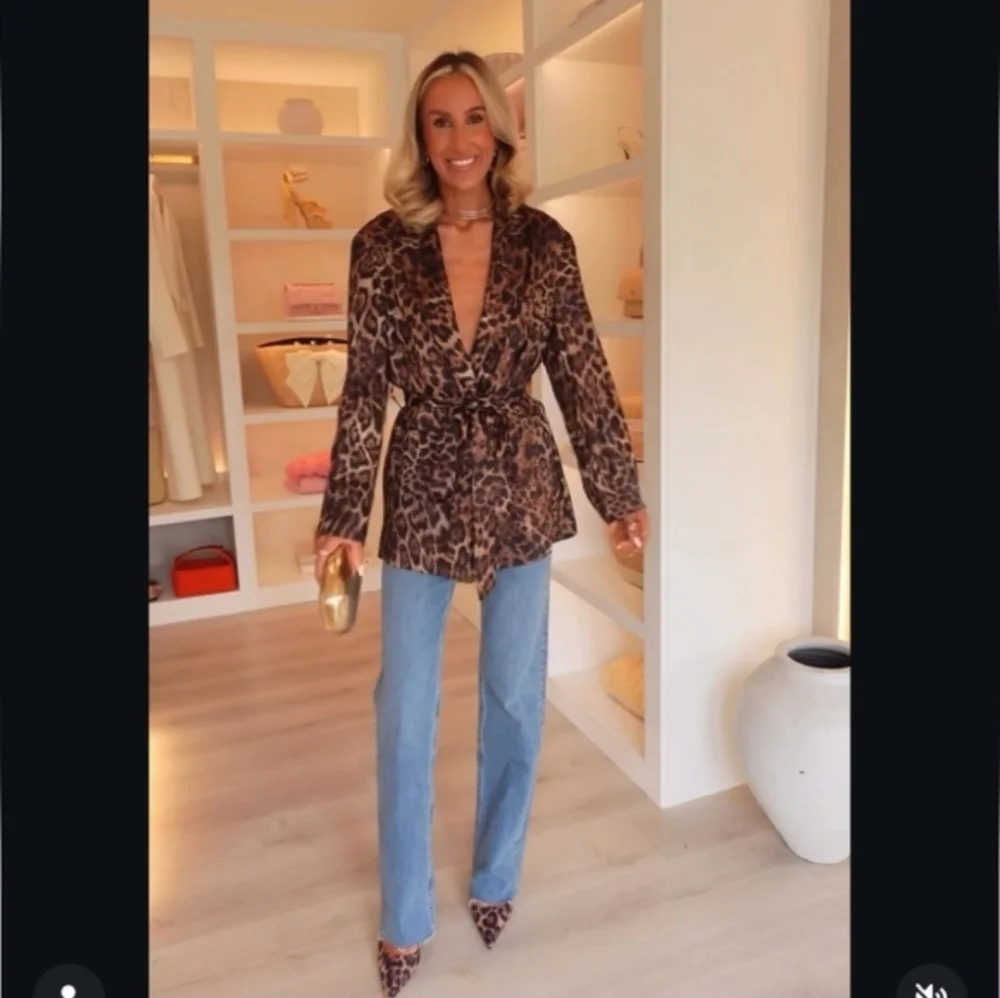 Zara ANIMAL PRINT JACQUARD BLAZER Size XS